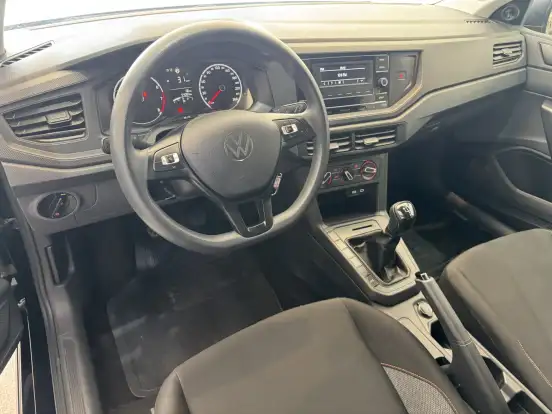VOLKSWAGEN-POLO-2023