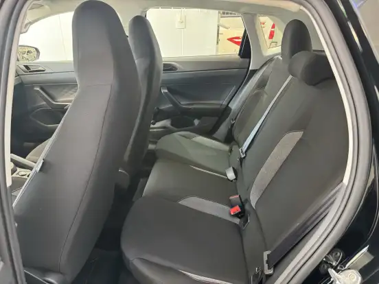 VOLKSWAGEN-POLO-2023