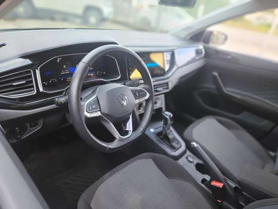 VOLKSWAGEN-POLO-2024
