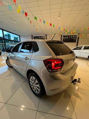 VOLKSWAGEN-POLO-2019