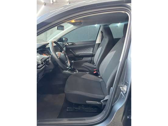 VOLKSWAGEN-POLO-2024