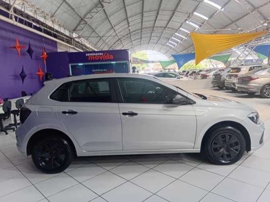 VOLKSWAGEN-POLO-2025