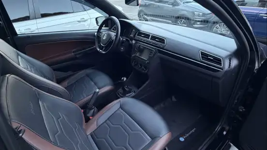 VOLKSWAGEN-SAVEIRO-2023