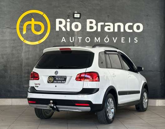 VOLKSWAGEN-SPACE CROSS-2013