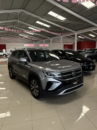 VOLKSWAGEN-TAOS-2023