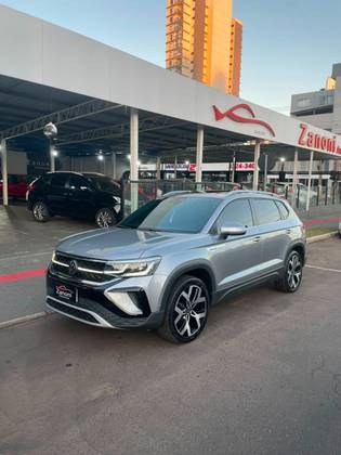 VOLKSWAGEN TAOS 1.4 250 TSI TOTAL FLEX HIGHLINE AUTOMÁTICO