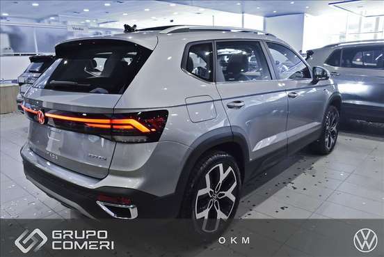 VOLKSWAGEN-TAOS-2026