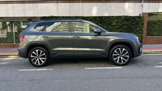VOLKSWAGEN-TAOS-1.4 250 TSI TOTAL FLEX HIGHLINE AUTOMÁTICO VOLKSWAGEN-TAOS-2025