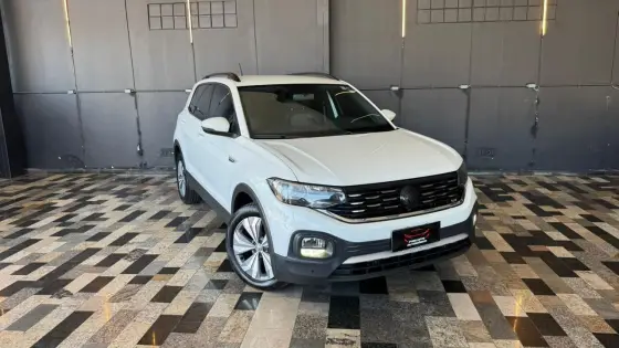 VOLKSWAGEN T-CROSS 1.0 200 TSI TOTAL FLEX COMFORTLINE AUTOMÁTICO