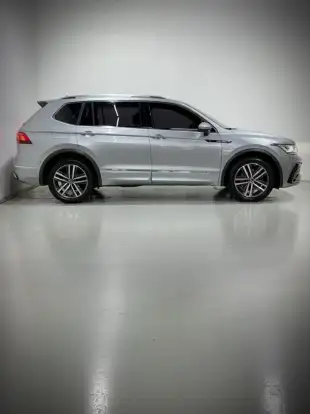 VOLKSWAGEN-TIGUAN-2023