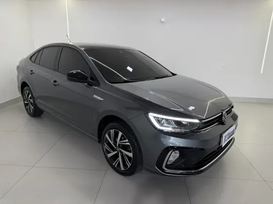 VOLKSWAGEN VIRTUS 1.0 200 TSI HIGHLINE AUTOMÁTICO