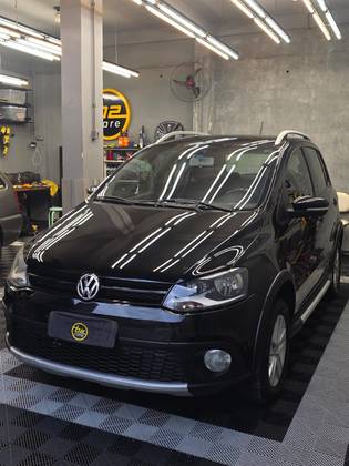 VOLKSWAGEN CROSSFOX 1.6 MI FLEX 8V 4P MANUAL