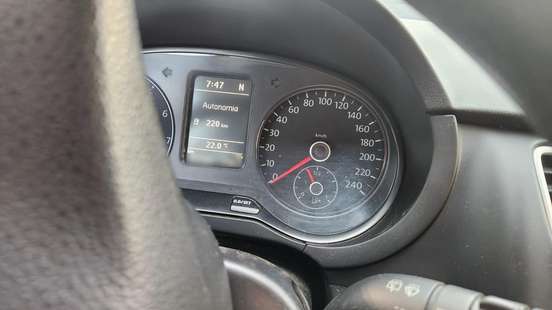VOLKSWAGEN-FOX-1.6 MI 8V FLEX 4P AUTOMATIZADO VOLKSWAGEN-FOX-2010