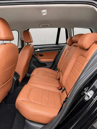 VOLKSWAGEN-GOLF-2016