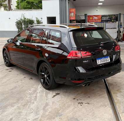 VOLKSWAGEN-GOLF-2016