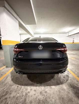 VOLKSWAGEN-JETTA-2023