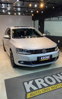 VOLKSWAGEN JETTA 2.0 TSI HIGHLINE 211CV GASOLINA 4P TIPTRONIC