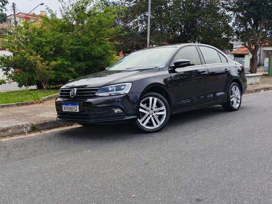 VOLKSWAGEN-JETTA-2015