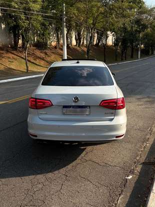 VOLKSWAGEN-JETTA-2016