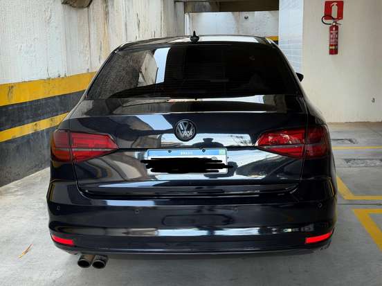 VOLKSWAGEN-JETTA-2015