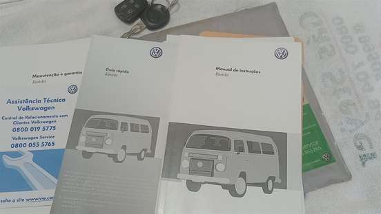 VOLKSWAGEN-KOMBI-1.4 MI FURGÃO 8V FLEX 3P MANUAL VOLKSWAGEN-KOMBI-2011