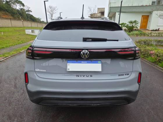 VOLKSWAGEN NIVUS 1.0 200 TSI TOTAL FLEX HIGHLINE AUTOMÁTICO