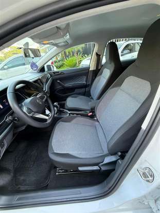 VOLKSWAGEN-POLO-2025