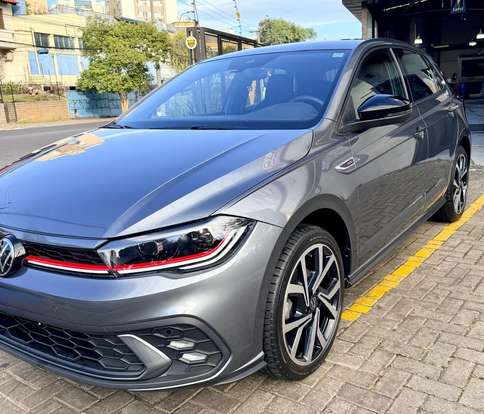 VOLKSWAGEN-POLO-2023