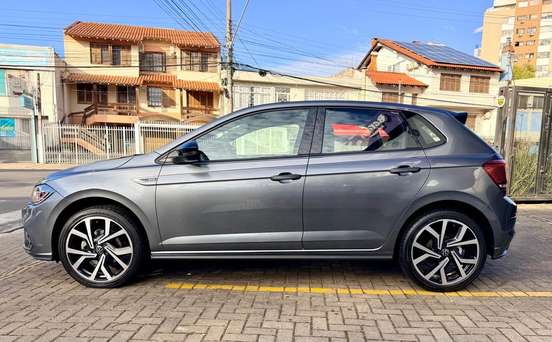 VOLKSWAGEN-POLO-2023