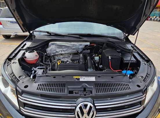VOLKSWAGEN-TIGUAN-2017