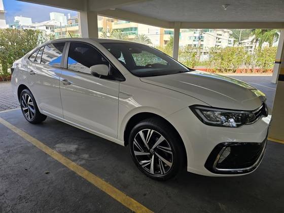 VOLKSWAGEN VIRTUS 1.0 200 TSI HIGHLINE AUTOMÁTICO