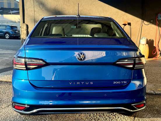 VOLKSWAGEN-VIRTUS-1.0 200 TSI HIGHLINE AUTOMÁTICO VOLKSWAGEN-VIRTUS-2025