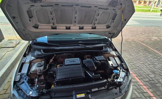 VOLKSWAGEN VIRTUS 1.6 MSI SENSE TOTAL FLEX AUTOMÁTICO