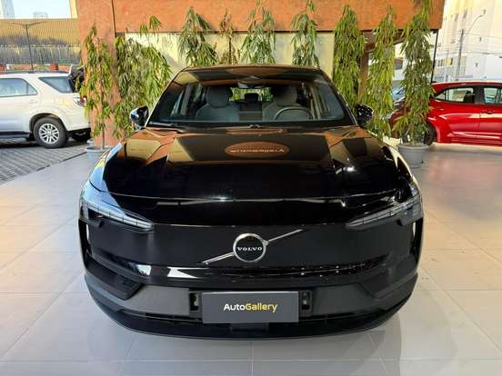 VOLVO-EX30-51 KW ELÉTRICO CORE VOLVO-EX30-2024
