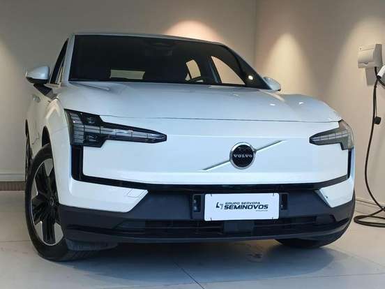 VOLVO-EX30-2024