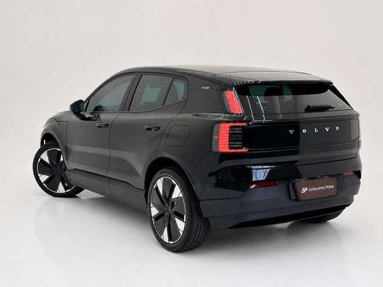 VOLVO-EX30-2024