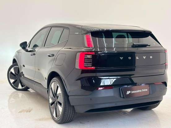 VOLVO-EX30-2024