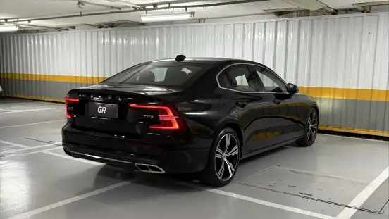 VOLVO-S60-2019