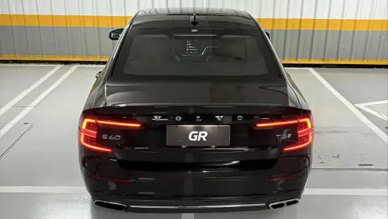 VOLVO-S60-2.0 T5 INSCRIPTION GASOLINA 4P AUTOMÁTICO VOLVO-S60-2019