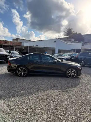 VOLVO-S60-2019