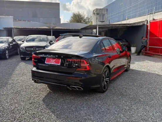 VOLVO-S60-2.0 T8 R-DESIGN HÍBRIDO 4P AUTOMÁTICO VOLVO-S60-2019