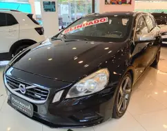 VOLVO V60 2.0 T5 R DESIGN COMFORT 16V TURBO GASOLINA 4P AUTOMATIZADO VOLVO V60 2.0 T5 R DESIGN COMFORT 16V TURBO GASOLINA 4P AUTOMATIZADO