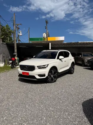 VOLVO XC40 1.5 T5 RECHARGE INSCRIPTION GEARTRONIC