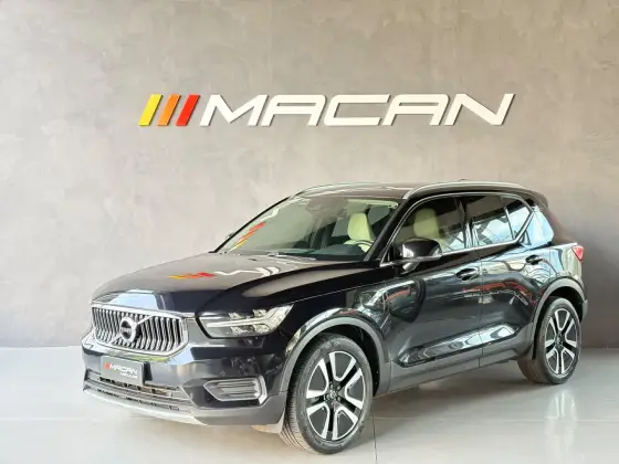 VOLVO XC40 1.5 T5 RECHARGE MOMENTUM GEARTRONIC