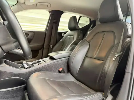 VOLVO-XC40-2.0 T4 GASOLINA GEARTRONIC VOLVO-XC40-2018