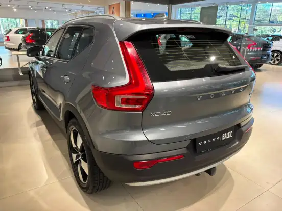 VOLVO-XC40-2.0 T5 GASOLINA MOMENTUM AWD GEARTRONIC VOLVO-XC40-2019