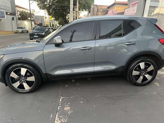 VOLVO-XC40-2.0 T5 GASOLINA MOMENTUM AWD GEARTRONIC VOLVO-XC40-2019