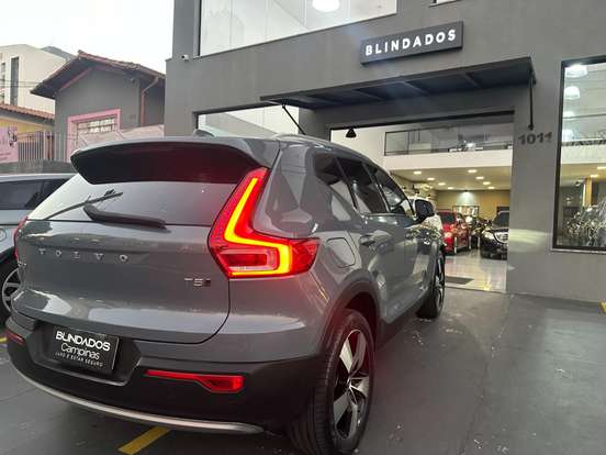 VOLVO-XC40-2.0 T5 GASOLINA MOMENTUM AWD GEARTRONIC VOLVO-XC40-2019