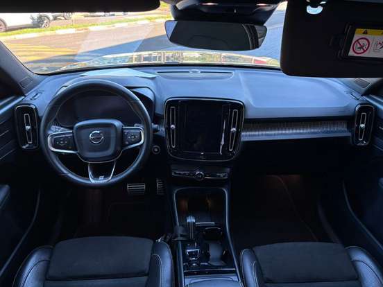 VOLVO-XC40-2.0 T5 GASOLINA R-DESIGN AWD GEARTRONIC VOLVO-XC40-2019