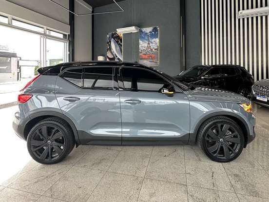 VOLVO-XC40-P8 RECHARGE ELECTRIC BEV PURE AWD VOLVO-XC40-2021